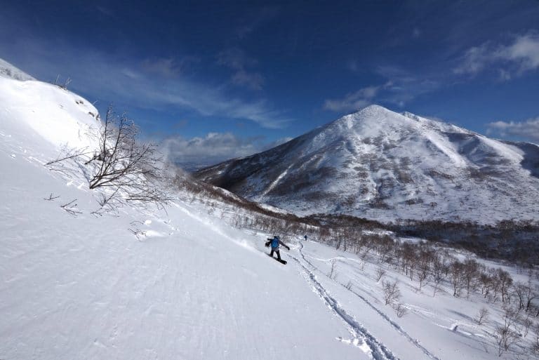 Mt. Iwaonupuri backcountry skiing (Goshiki Onsen, Hokkaido, Japan)
