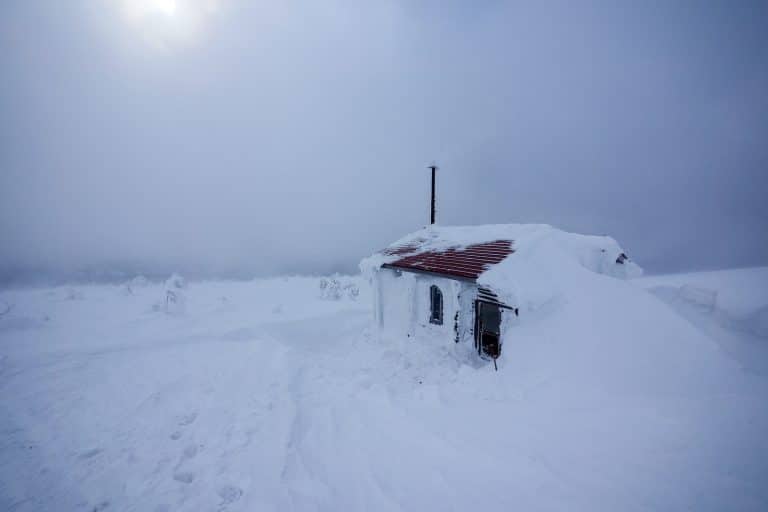 Mt. Piyashiri Summit Emergency Hut near Nayoro (Hokkaido, Japan)