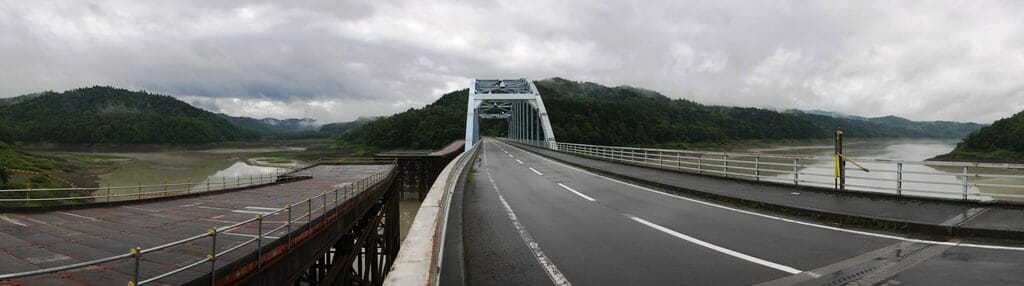 Bridge over Lake Katsurazawa (Hokkaido, Japan)_7799022958_l
