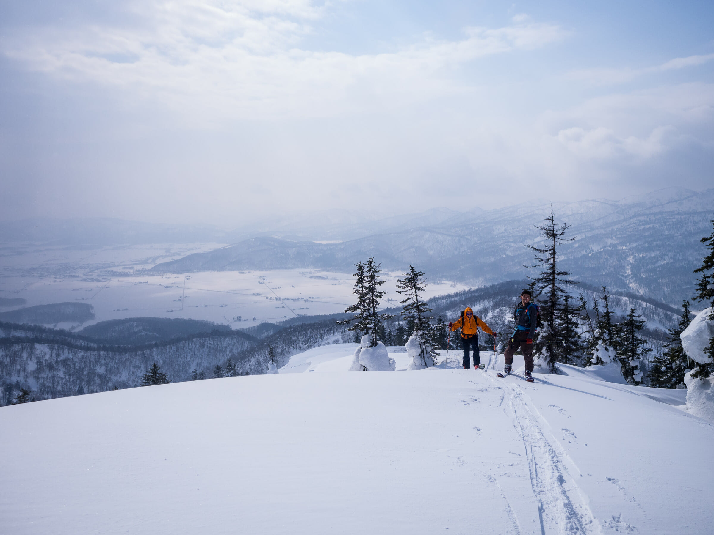 Horokanai Bozu-yama Ski Touring (Hokkaido, Japan)