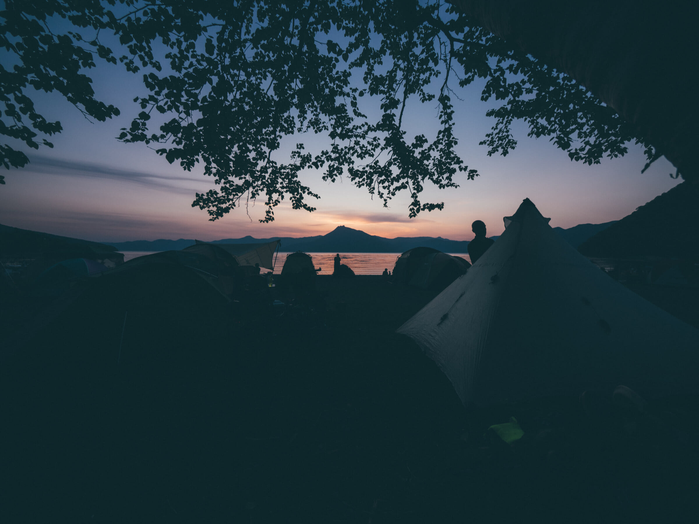 Camping at Lake Shikotsu Morappu Campground (Hokkaido, Japan)