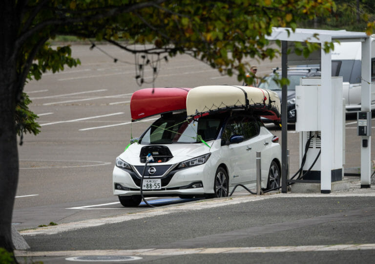 Canoe Topping Nissan Leaf Review (Hokkaido, Japan)