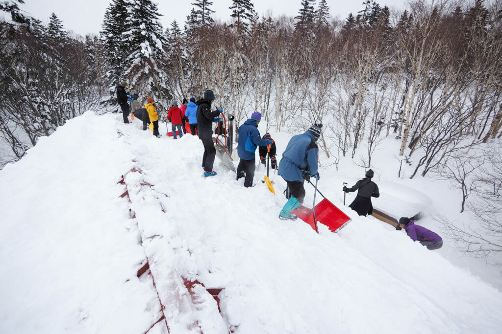 Bankei Hut snow clearing volunteering in Hokkaido, Japan